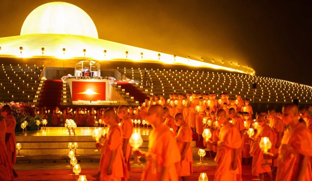 MakhaBucha Ceremony