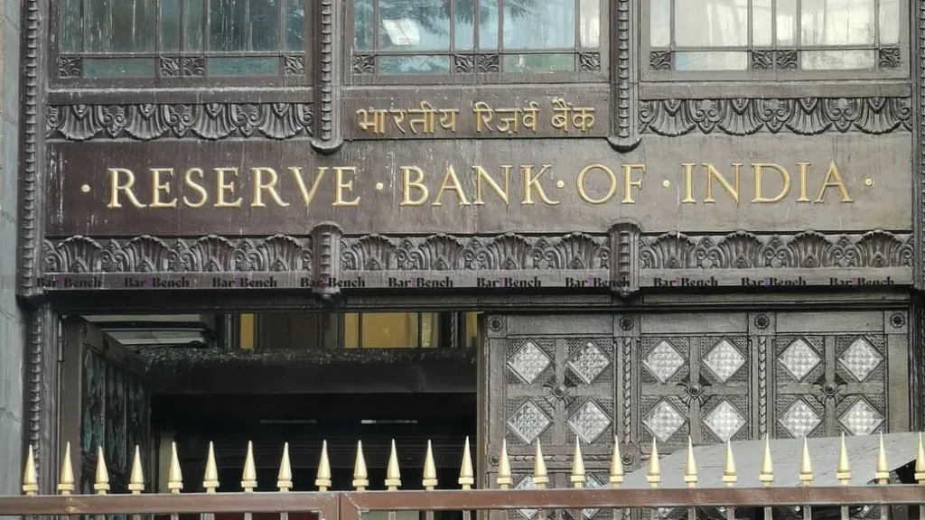 RBI places 15 NBFCs in the upper layer under scale-based regulations