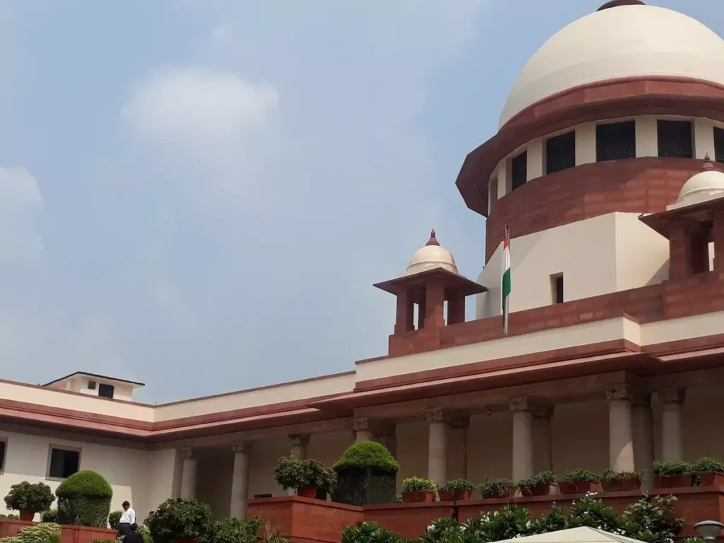 SC reiterated the rights of detenu detained person